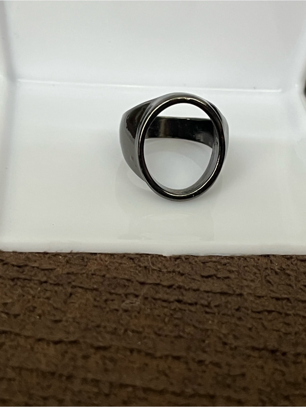 Black women Open Circle Signet Ring - Unbranded
